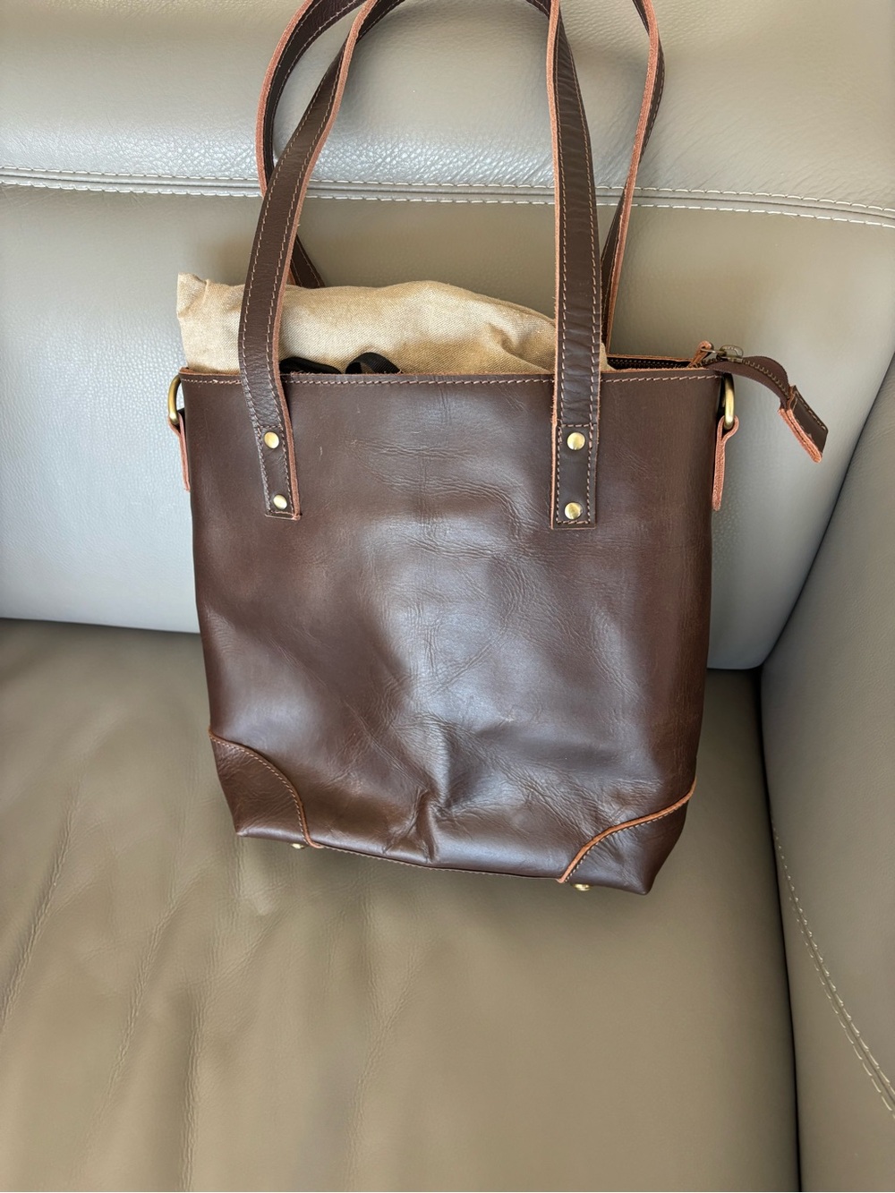 Classic Brown Leather Tote Bag - Picture 4 of 6